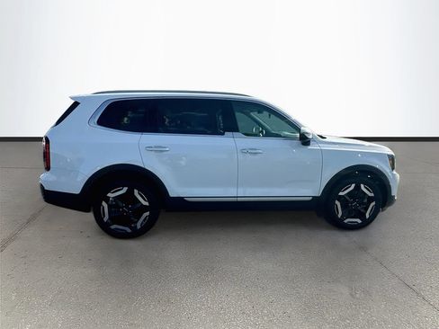 Certified 2024 Kia Telluride S w/ S Sunroof Package AWD/4WD image 8