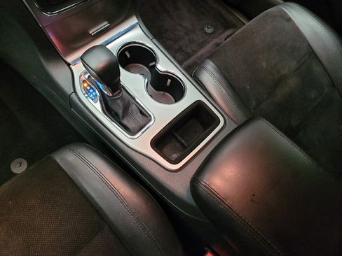 Used 2018 Jeep Grand Cherokee Altitude image 26