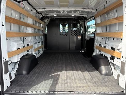 Certified 2025 Ford Transit 250 Low Roof w/ Exterior Upgrade Package RWD image 19