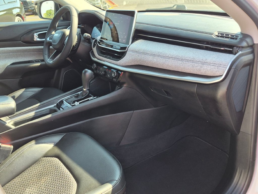 Used 2022 Jeep Compass Latitude AWD/4WD image 26