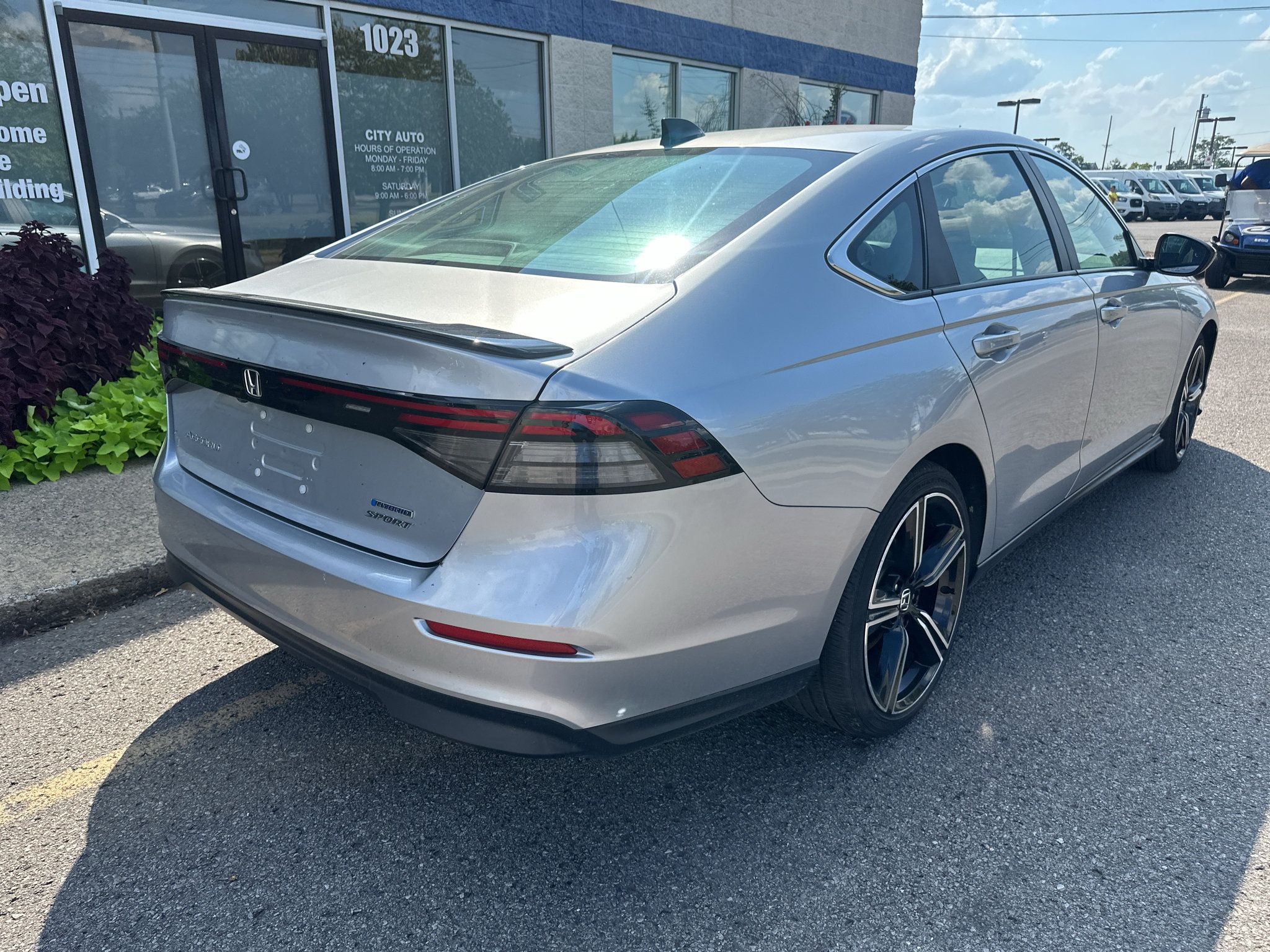 Used 2025 Honda Accord Sport image 4