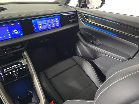 Certified 2025 Porsche Macan Turbo Electric AWD/4WD image 24