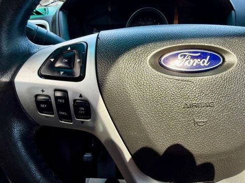 Used 2014 Ford Explorer Limited w/ Equipment Group 301A AWD/4WD image 34