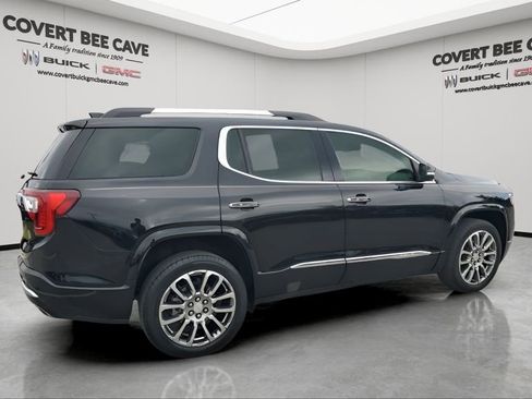 Used 2023 GMC Acadia Denali w/ Denali Technology Package image 10