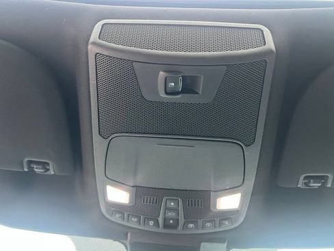 Used 2019 Ford F150 XLT w/ Equipment Group 302A Luxury AWD/4WD image 31