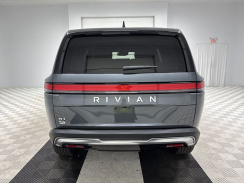 Used 2025 Rivian R1S Adventure AWD/4WD image 4