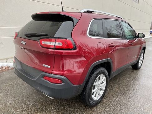 Used 2017 Jeep Cherokee Latitude w/ True North Edition image 7