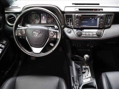 Used 2018 Toyota RAV4 SE w/ Power Extra Value Package AWD/4WD image 24