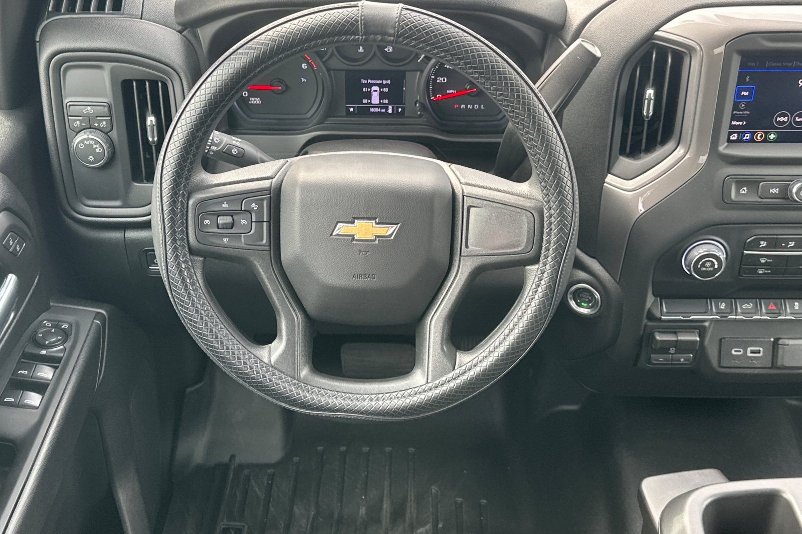 Used 2026 Chevrolet Silverado 2500 Custom w/ Custom Convenience Package RWD image 17