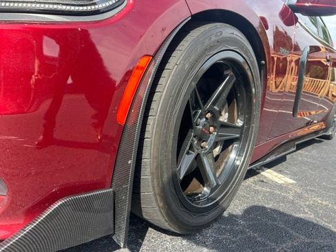 Used 2018 Dodge Charger R/T RWD image 18