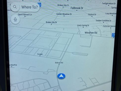 Used 2021 Ford Edge SEL w/ Cargo Accessory Package image 17