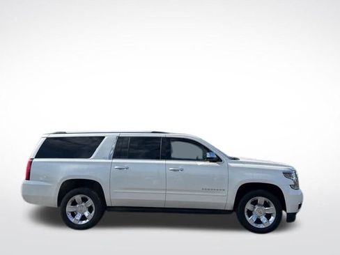 Used 2015 Chevrolet Suburban LTZ image 19