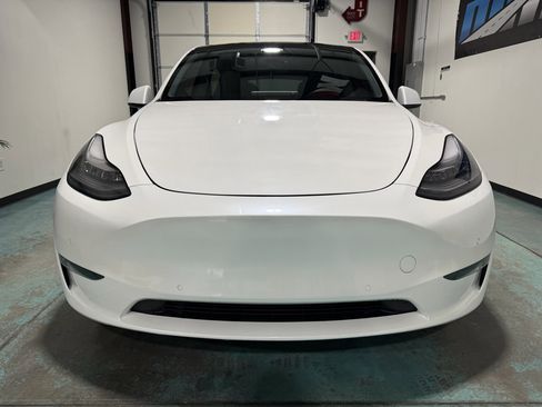 Used 2020 Tesla Model Y Long Range image 2