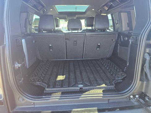 Used 2022 Land Rover Defender 110 V8 image 17