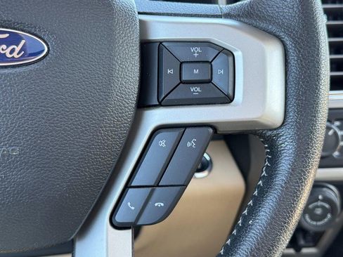 Used 2016 Ford F150 Lariat AWD/4WD image 19