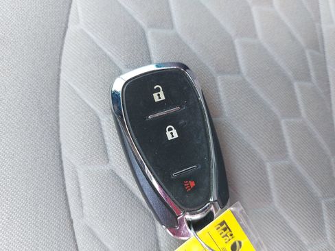 Used 2020 Chevrolet Equinox LS w/ LS Convenience Package FWD image 37