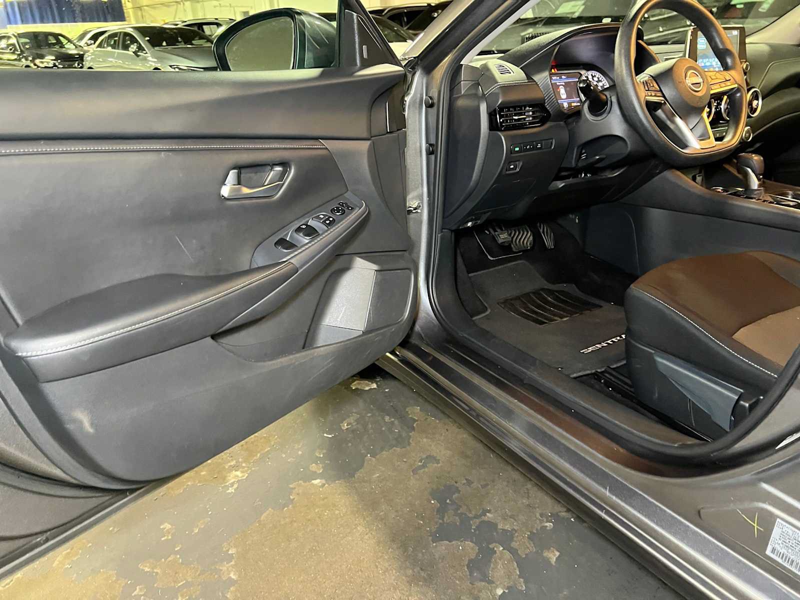 Used 2024 Nissan Sentra SV FWD image 20