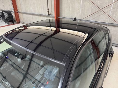 Used 2011 BMW M3 Sedan image 38