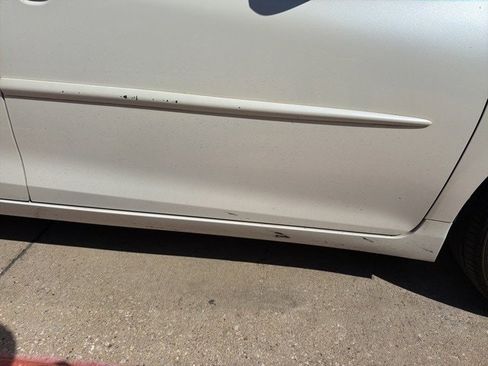 Used 2016 Toyota Camry SE image 18