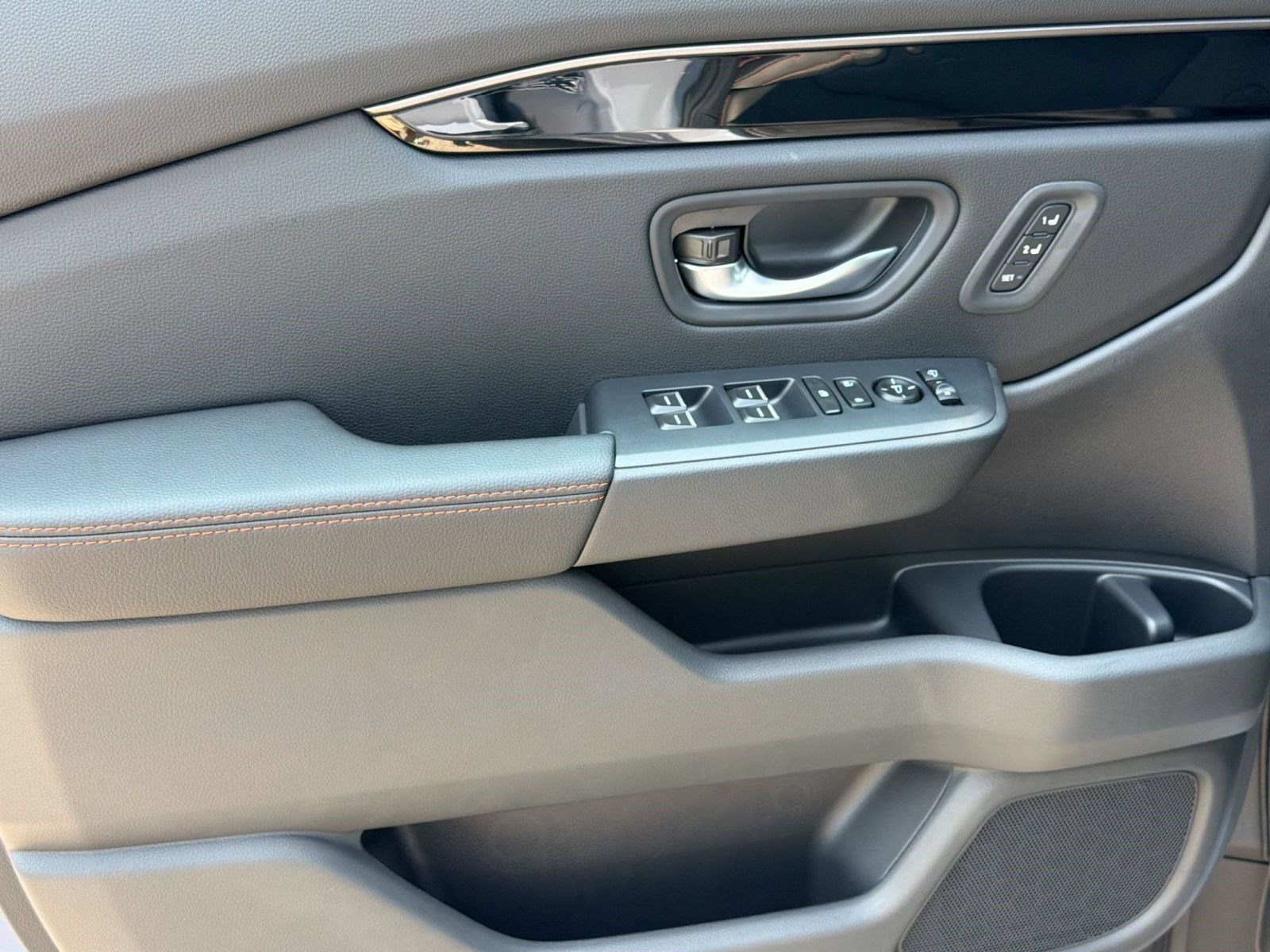 New 2026 Honda Pilot TrailSport image 14