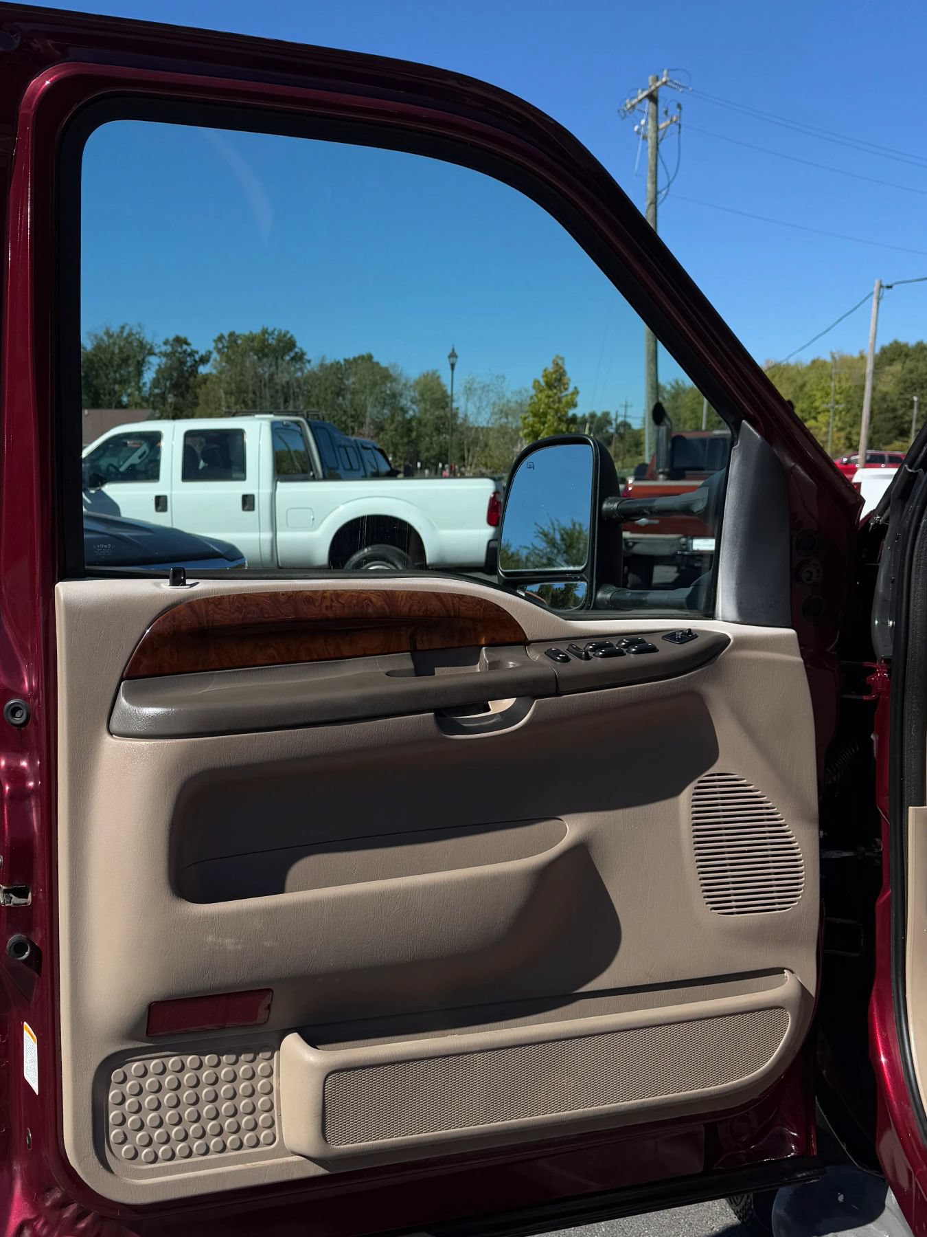 Used 2004 Ford F250 Lariat AWD/4WD image 13