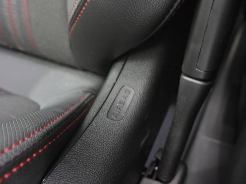 Used 2024 Chevrolet Equinox RS w/ LPO, Floor Liner Package image 44