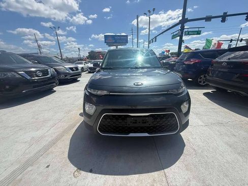 Used 2020 Kia Soul LX FWD image 1