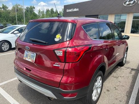 Used 2019 Ford Escape SE AWD/4WD image 3