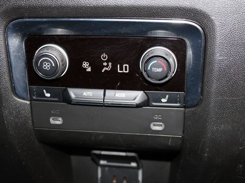 Used 2023 Chevrolet Tahoe Premier image 36