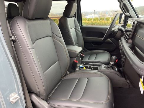 New 2026 Jeep Gladiator Sport image 27