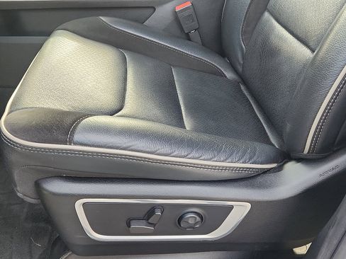 Used 2021 RAM 1500 Laramie image 21