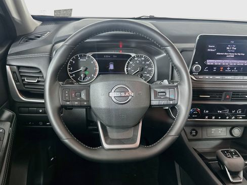 Used 2026 Nissan Rogue SV AWD/4WD image 18