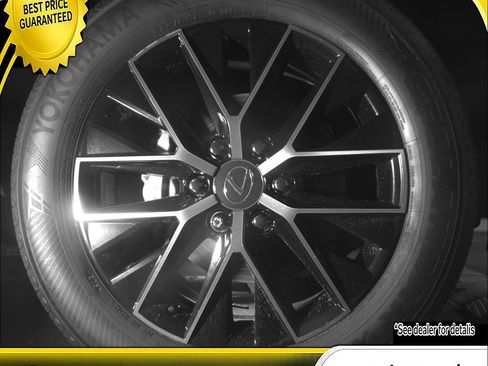Used 2024 Lexus GX 550 w/ Accessory Package (31) AWD/4WD image 22