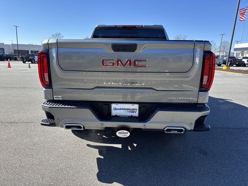 New 2026 GMC Sierra 1500 Denali image 9