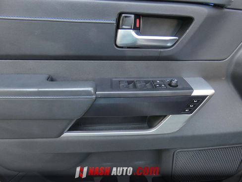 Used 2024 Toyota Tundra Platinum AWD/4WD image 58