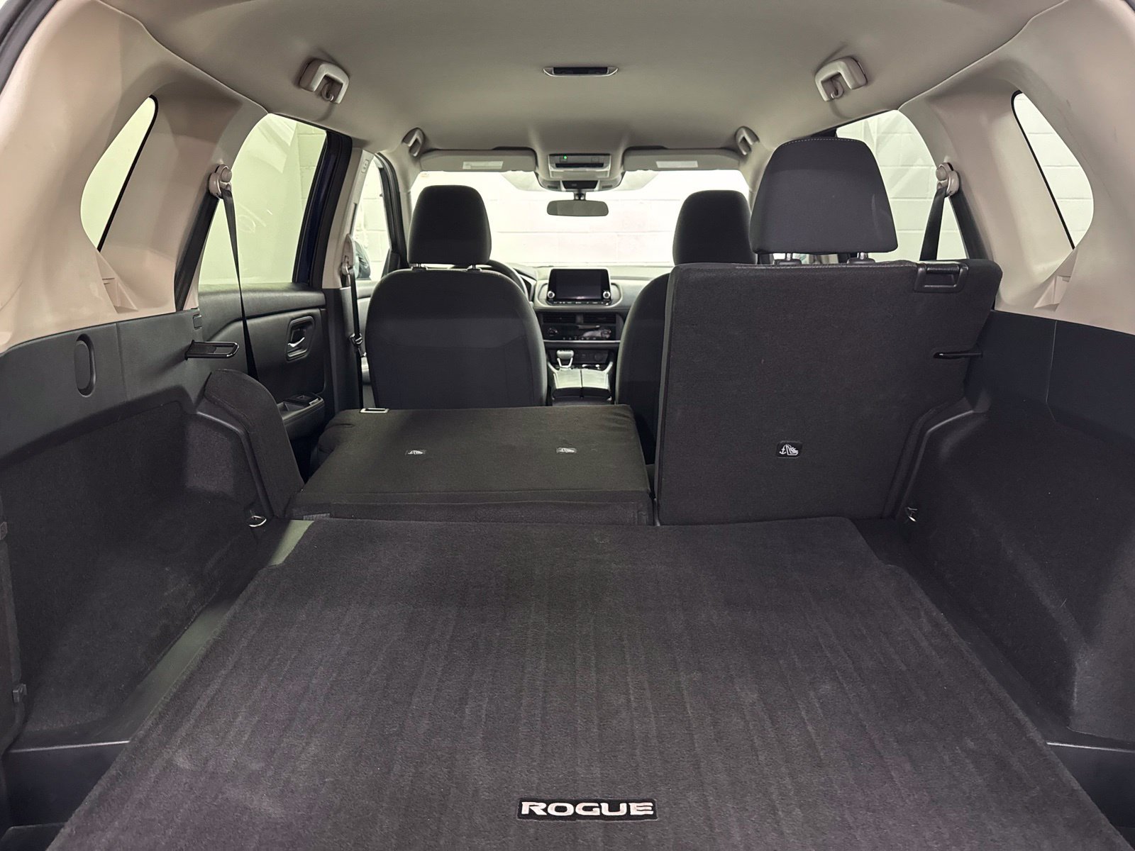 Certified 2026 Nissan Rogue SV AWD/4WD image 39