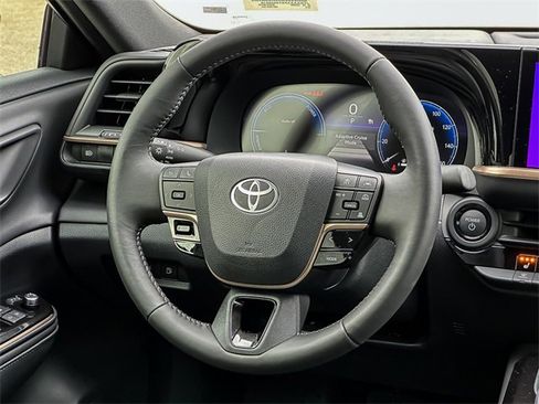 New 2026 Toyota Crown XLE image 21