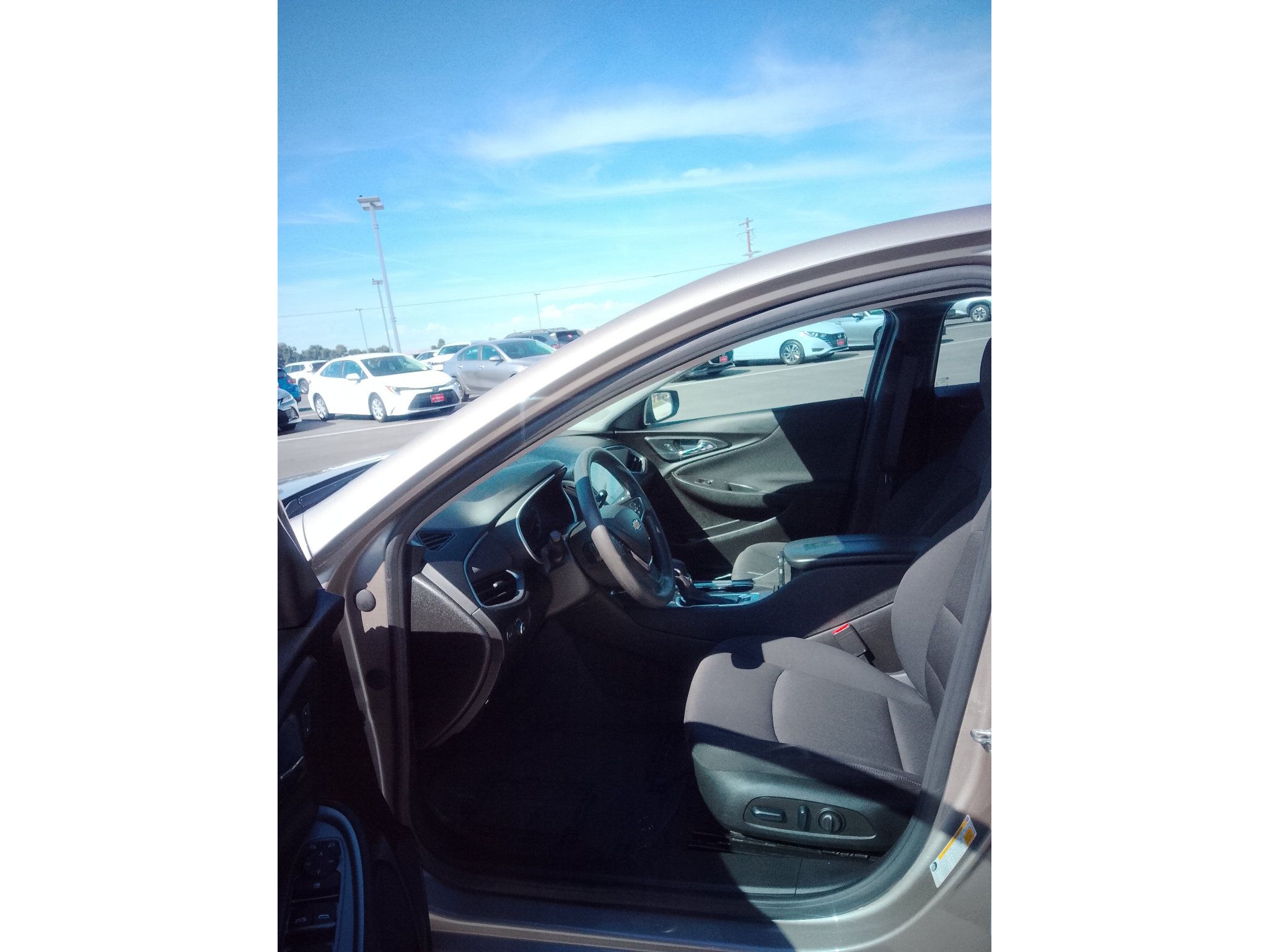 Used 2024 Chevrolet Malibu LT FWD image 9