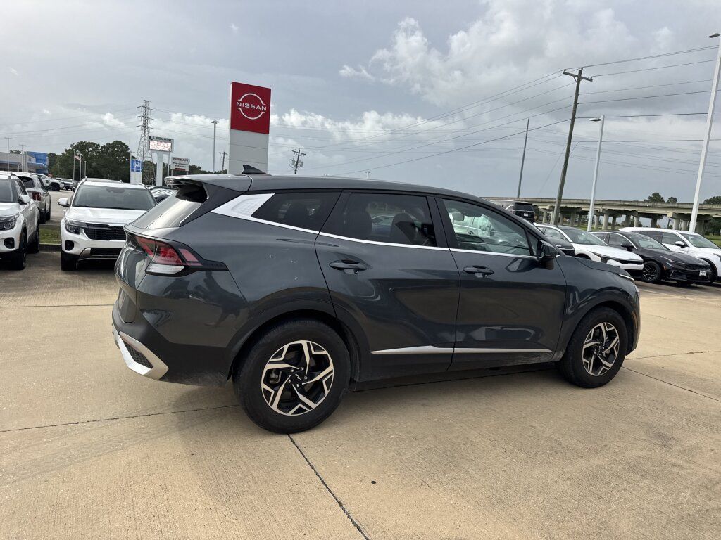 Certified 2024 Kia Sportage LX FWD image 18