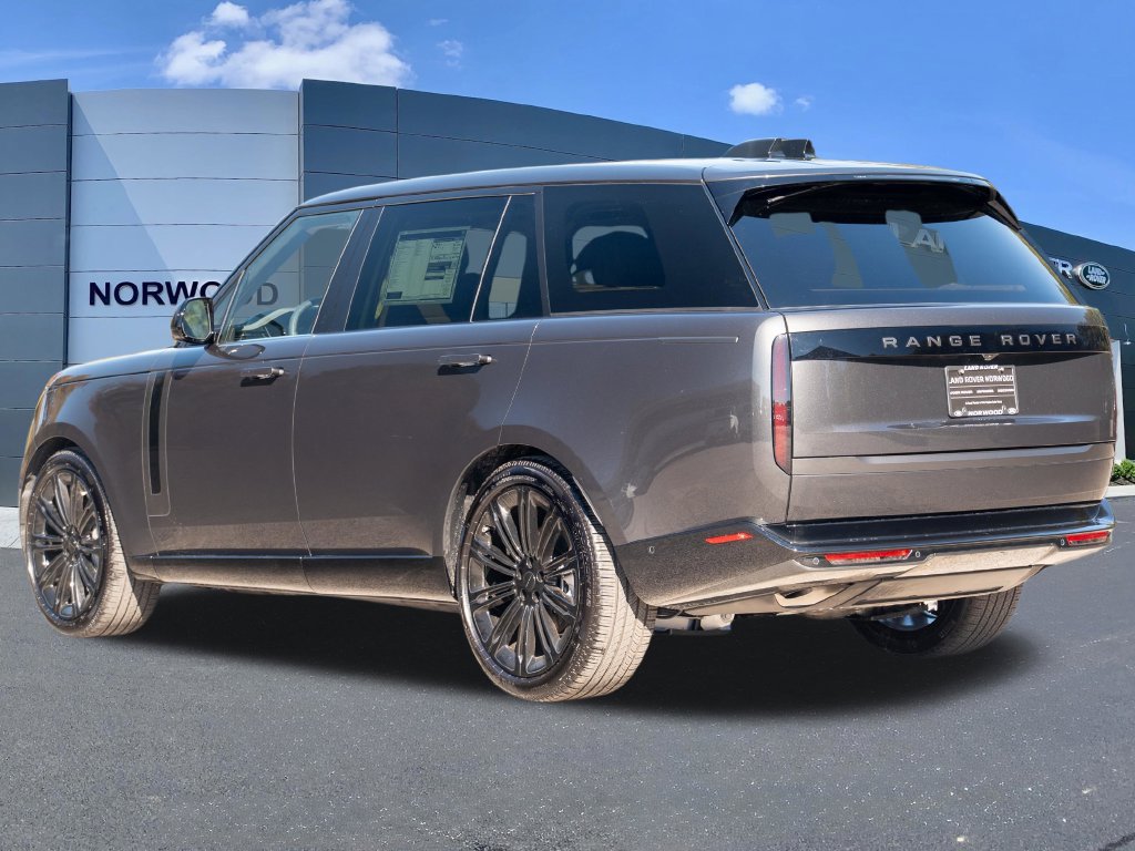 New 2027 Land Rover Range Rover Long Wheelbase SE AWD/4WD image 6