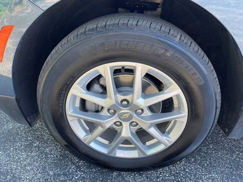 Used 2024 Chevrolet Equinox LT FWD image 37