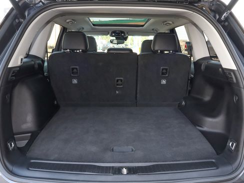 Used 2023 Jeep Grand Cherokee Limited image 20