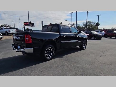 Used 2025 RAM 1500 Laramie image 36