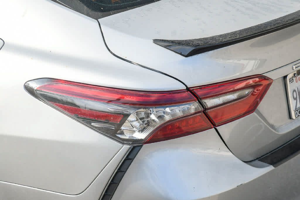 Used 2024 Toyota Camry XSE FWD image 7