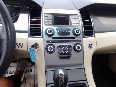 Used 2016 Ford Taurus SE image 47