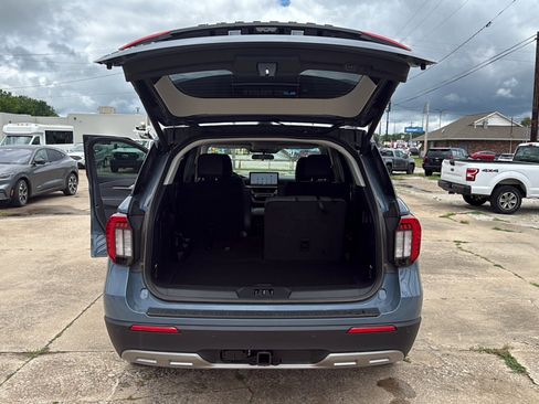New 2026 Ford Explorer Active w/ Active Comfort Package RWD image 28