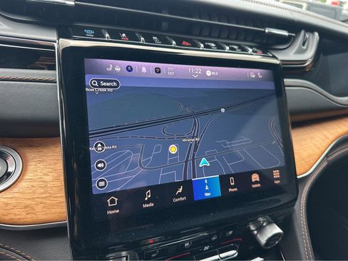 Used 2022 Jeep Grand Cherokee Summit image 5