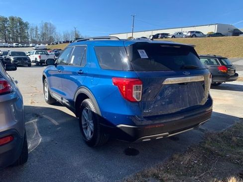 Used 2023 Ford Explorer XLT w/ Equipment Group 202A image 16