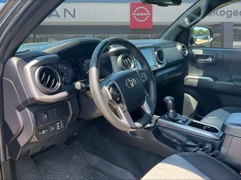 Used 2023 Toyota Tacoma TRD Off-Road AWD/4WD image 16