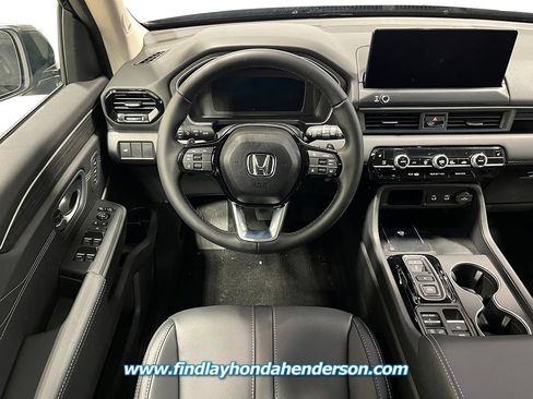 Used 2026 Honda Pilot Touring image 17